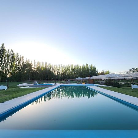Casa De Campo Flor Dorada Centenario Extérieur photo